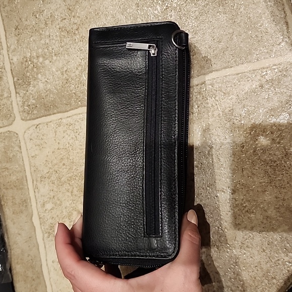 NWT Italian Leather Convertible Crossbody Clutch wallet/purse - Picture 4 of 12